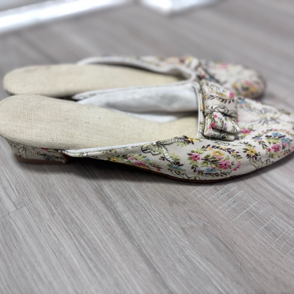 Floral‎ Slip-On Women's Shoes